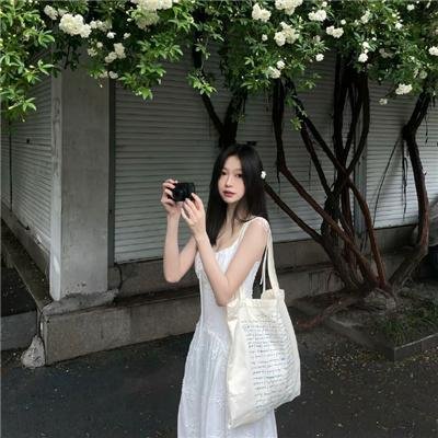 叽哩咕与女巫